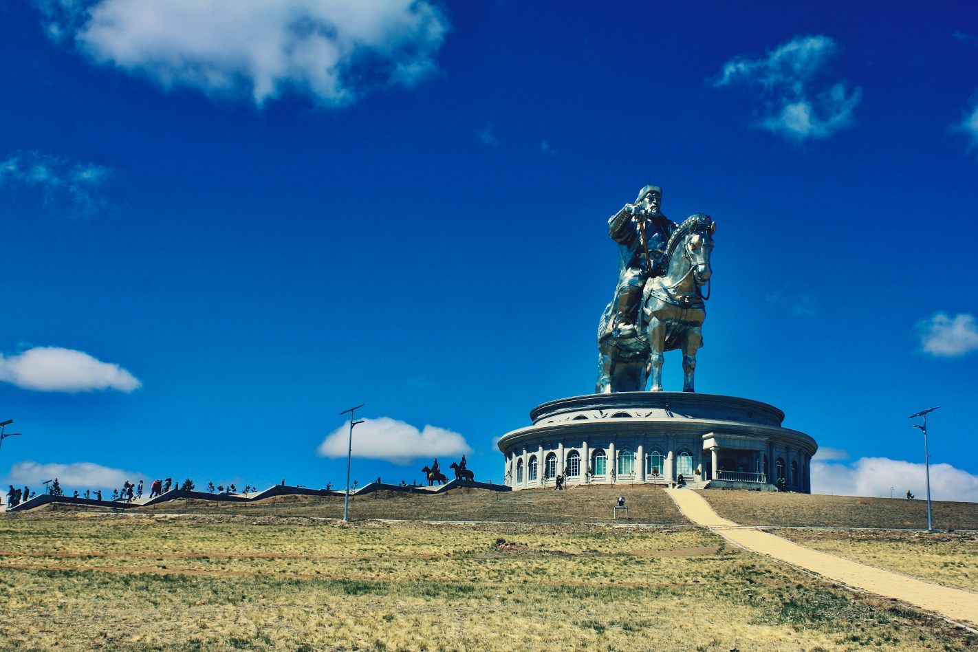 Giant Genghis Statue at Tsonjin boldog 