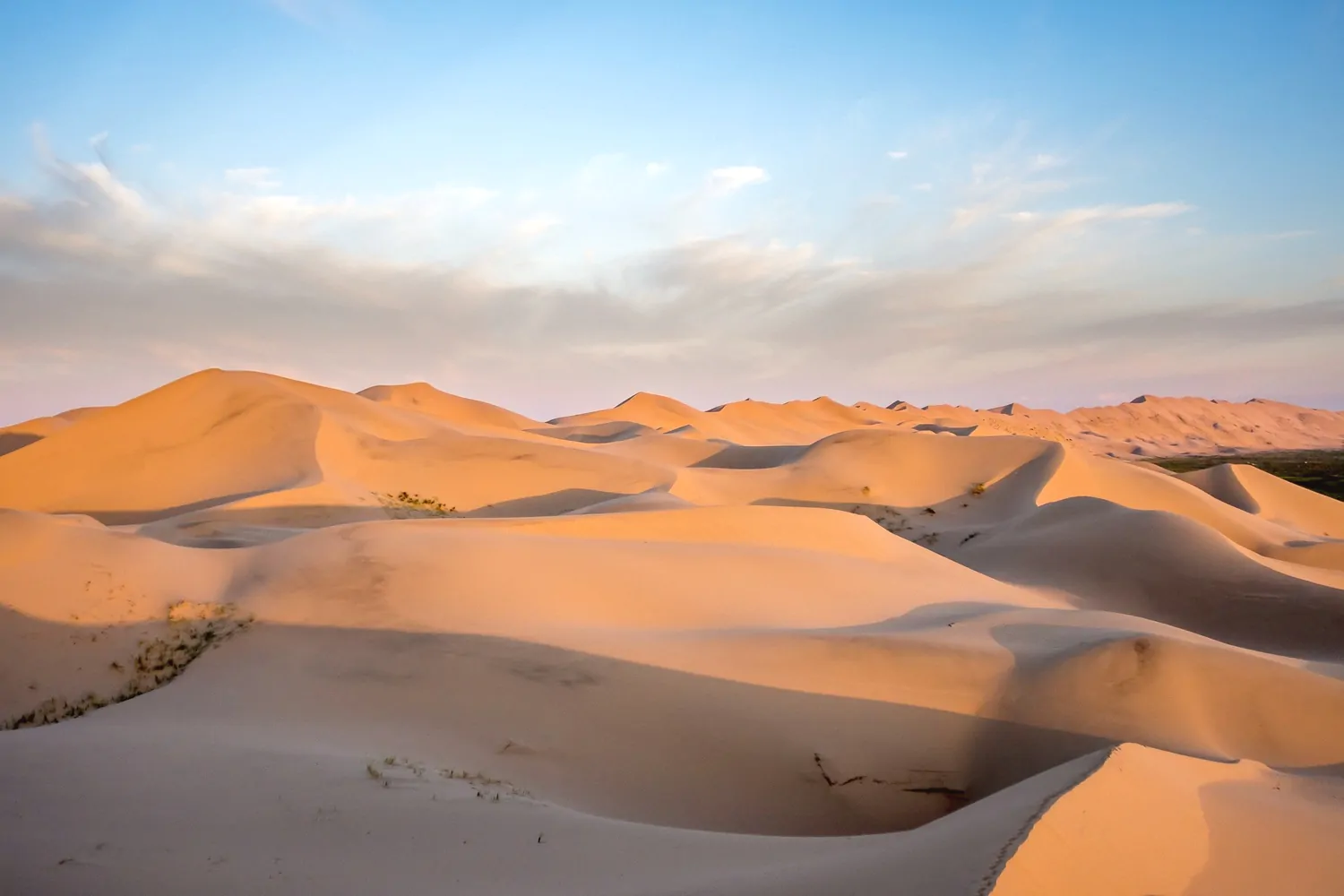 The Khongor Sand Dunes, also known as the 